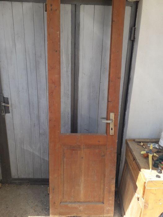 Продавам дървена дограма