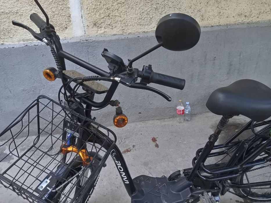 Elektron velosiped holati yaxshi 2 ta