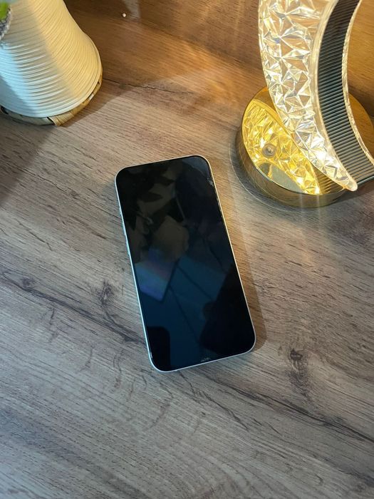 IPhone 14 с коробкой