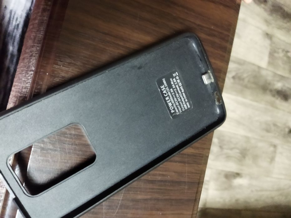 Продам Чехол Повер Банк.