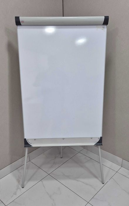 Продам Флипчарт б.у. 70х100