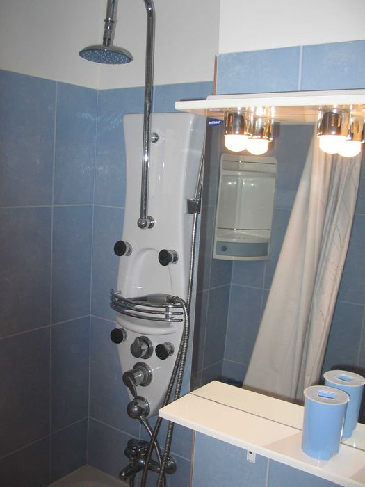 1 camera de inchiriat