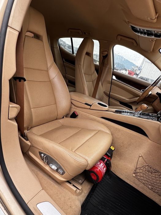 Porsche Panamera 3.6 300cp