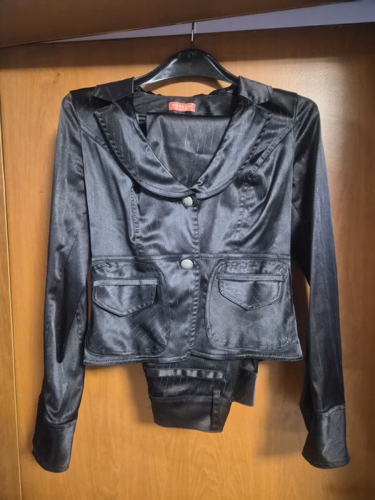 Костюми на различни марки летни и зимни