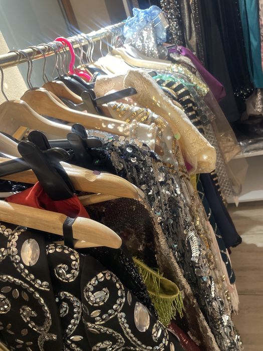 Lichidez rochii ( pretul este pentru toate )