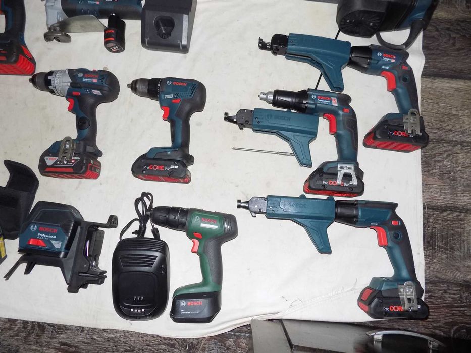 Scule 18V  Bosch  Profesionale  , perfect functionale