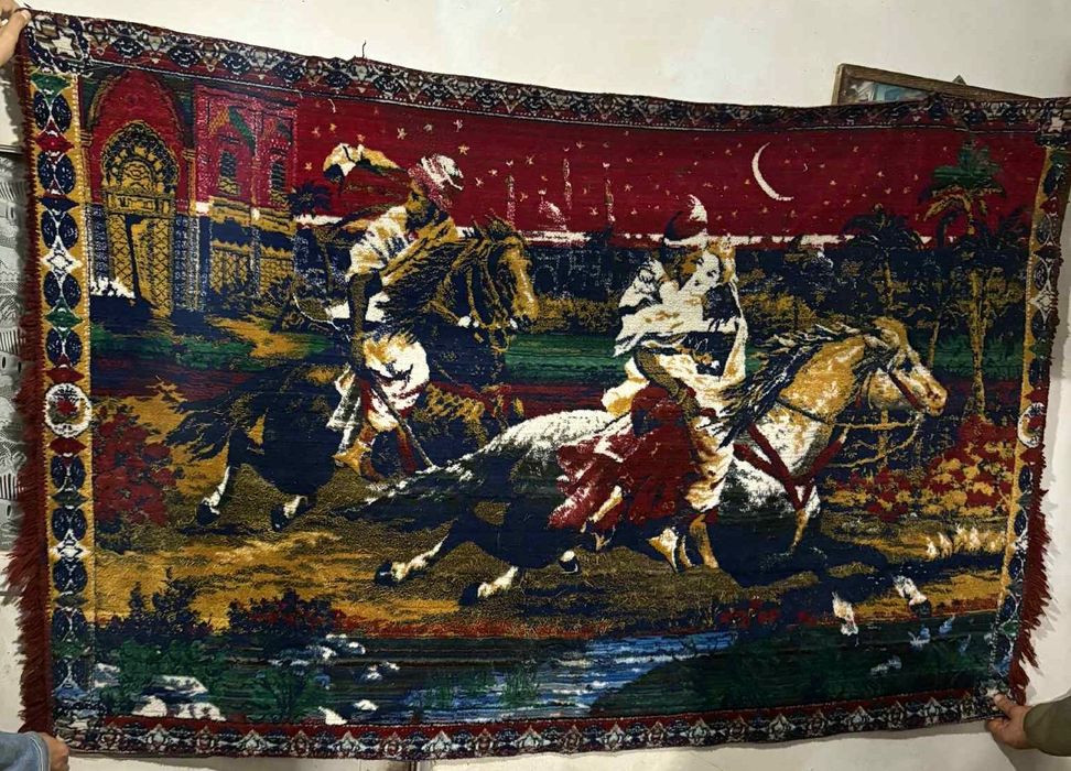 Vând Carpeta Răpirea din serai veche de peste 70 de ani