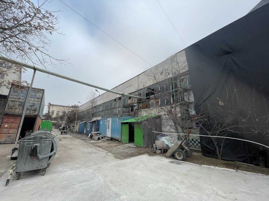 Аренда ангар производственное помещение 3000м в центре ул. Бабура (ЛА)