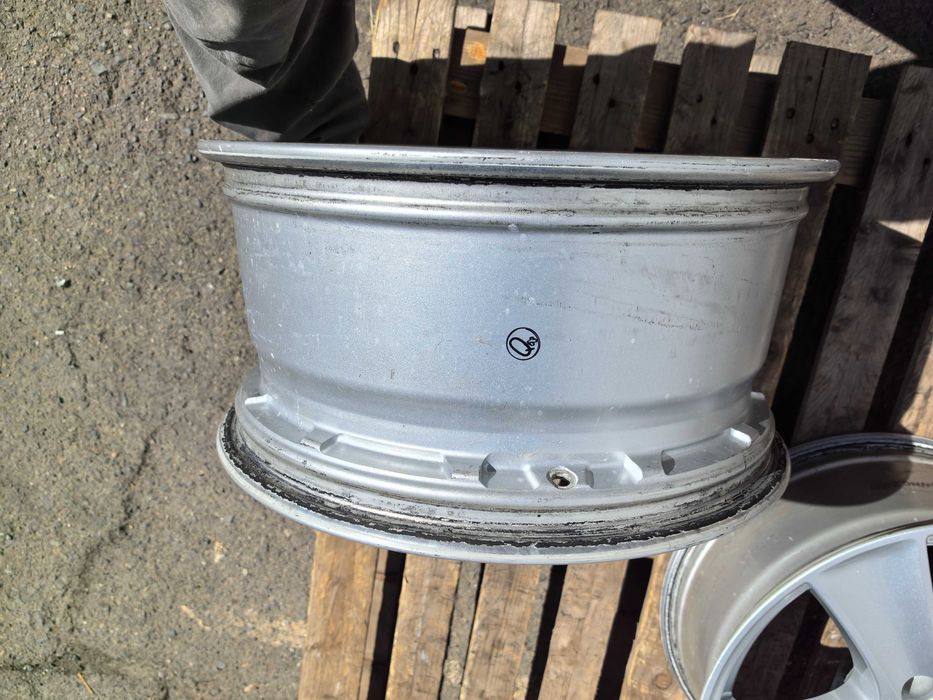 18 цола 5 х 120 мм БМВ Х5 - Е70 - 8,5 Инча / ЕТ 46 - Само 2 броя