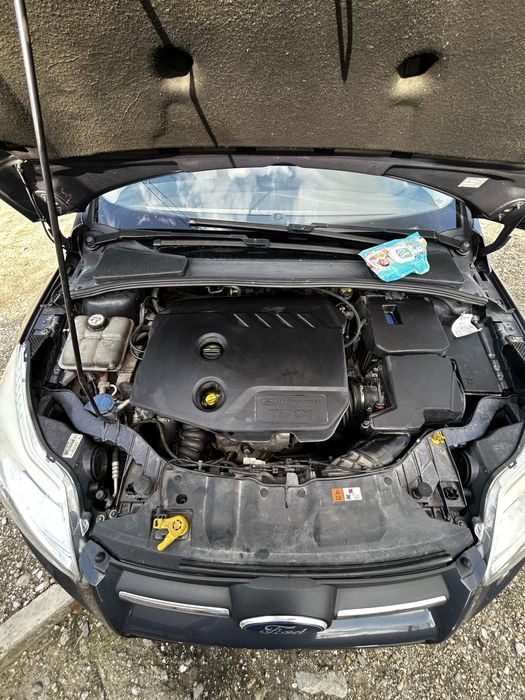 FORD Focus 2011 — imagine 10