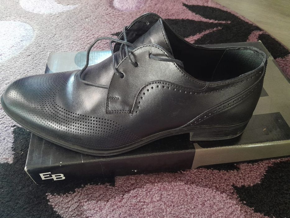 Pantofi barbati negri