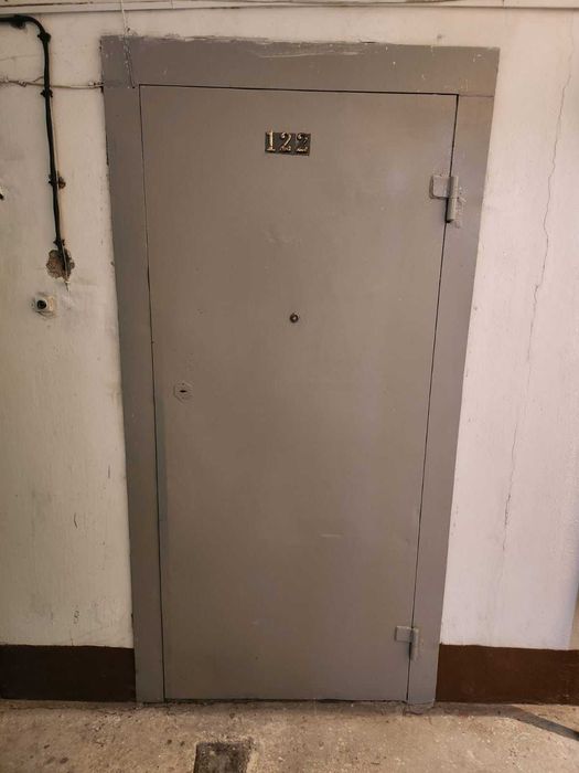 Дверь входная железная