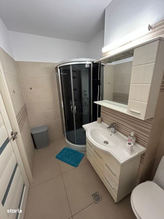 Apartament cu 3 camere, 64 mp, zona Republicii