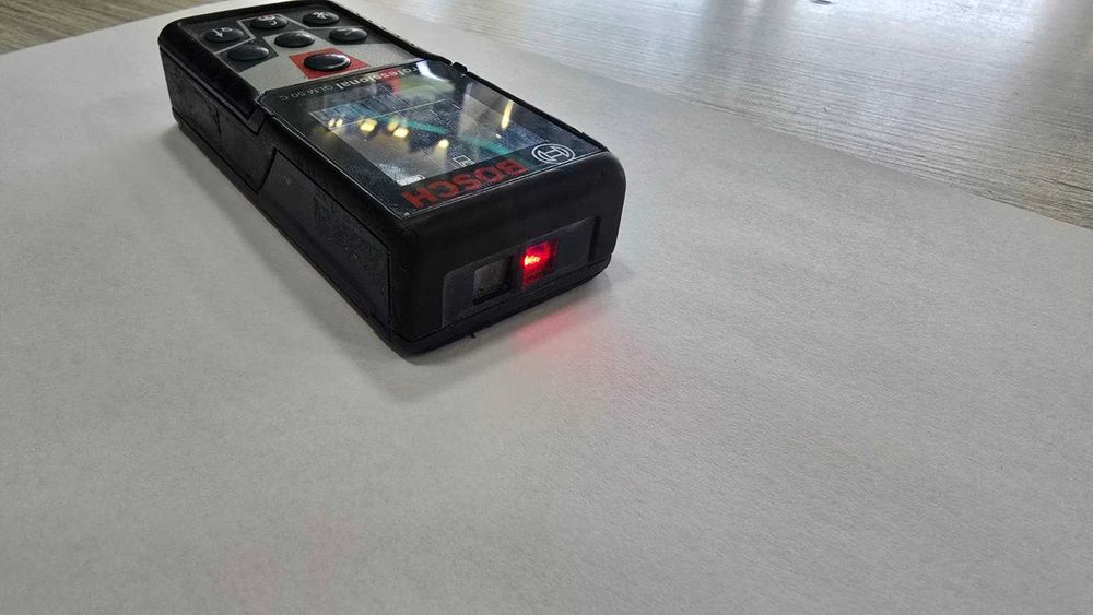 Лазерна ролетка Bosch GLM 50C