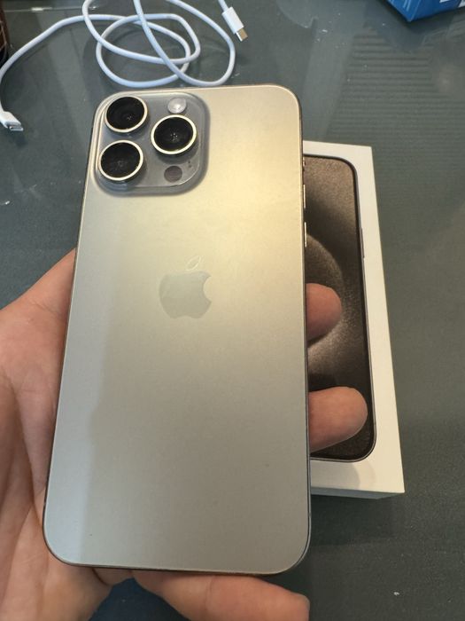 iPhone 15 Pro Max 256GB Silver