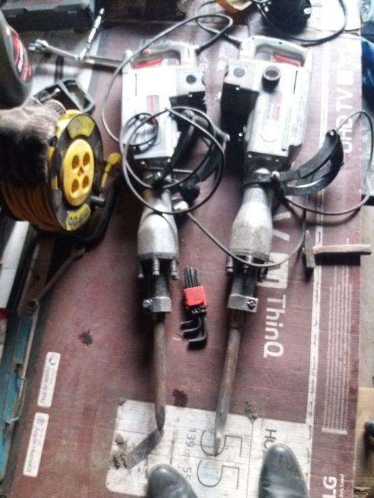 Отбойный молоток отбойник