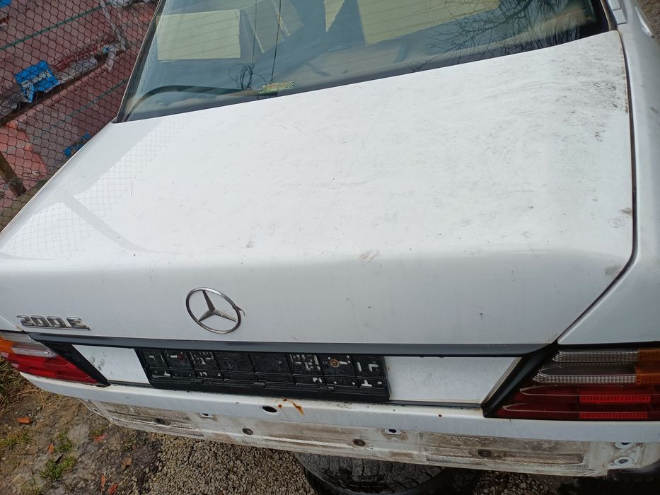 Части за Мерцедес 124