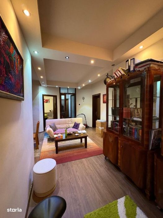 Apartament 3 camere, 82.80 mp, zona Centrala