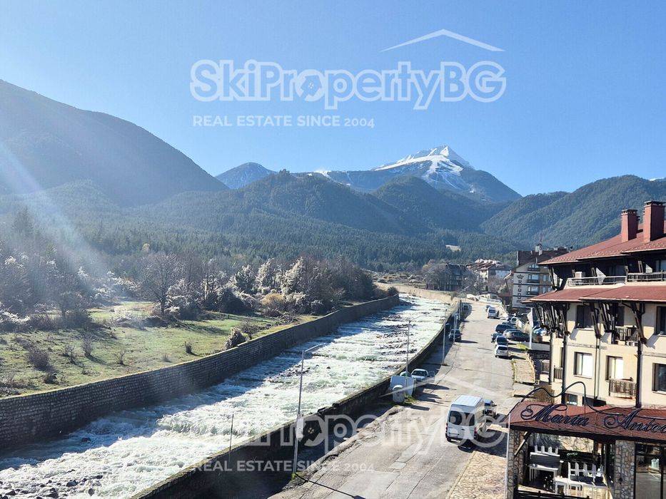 Двустаен апартамент с ТОП локация и невероятна гледка!