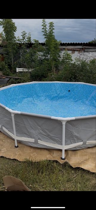 Продам бассейн большой