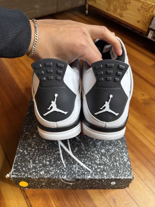 Jordan 4 Military Black (41/43/44) FULLBOX | Livrare rapida cu verificare