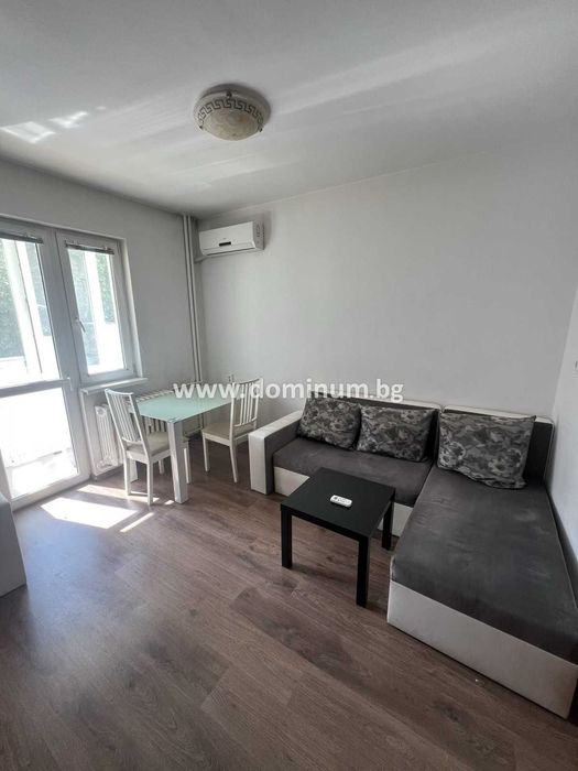 Продава се Двустаен апартамент в София, Оборище - 75 кв.м за 3947 €/кв.м - Снимка #1