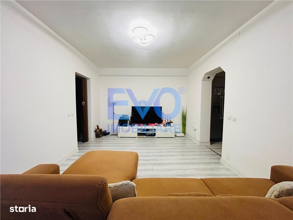 Apartament De Vanzare Cu 2 Camere, Podu Ros