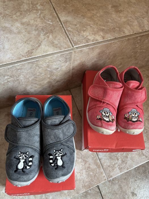пантофи Superfit 26 - 15 лв за брой