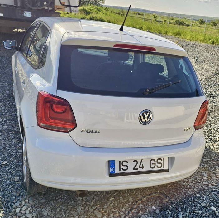 VOLKSWAGEN Polo 2013 — imagine 3