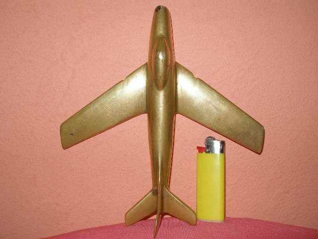 .Бронзов Самолет.