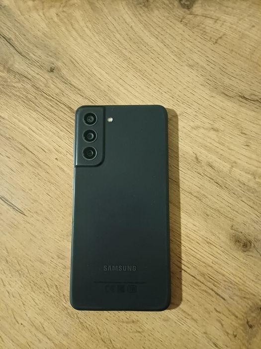 Продам Samsung Galaxy S21 FE