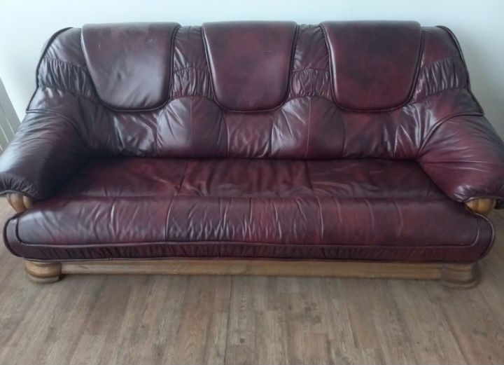 Продам кожаный раскладной диван