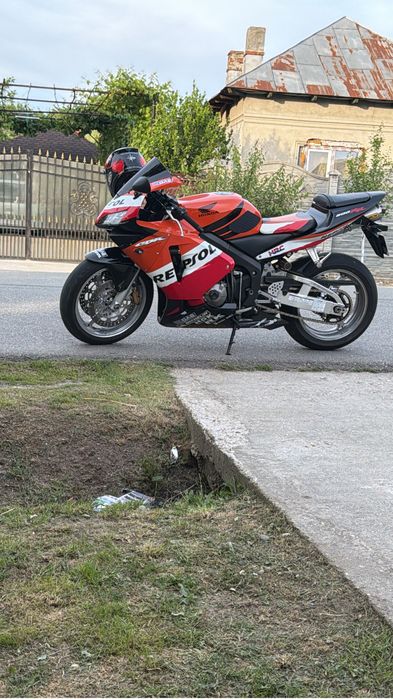 Honda cbr 600 rr