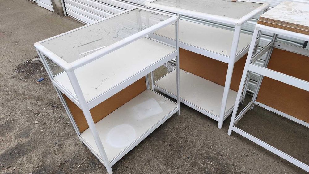 Търговско обзавеждане стилажи щендери и маси