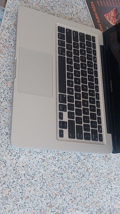 Продается macbook