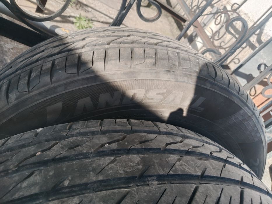 Продается шины 3 штуки