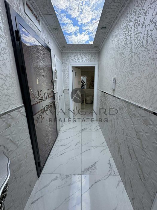 Продава се Тристаен апартамент в Пловдив, Тракия - 80 кв.м за 2807 €/кв.м - Снимка #9