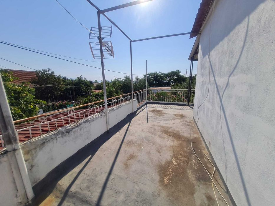 Продава 2 ет къща 110 м2 до морето с двор 200 м2 Аспровалта, Гърция