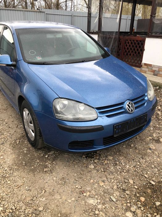parte fata golf 5