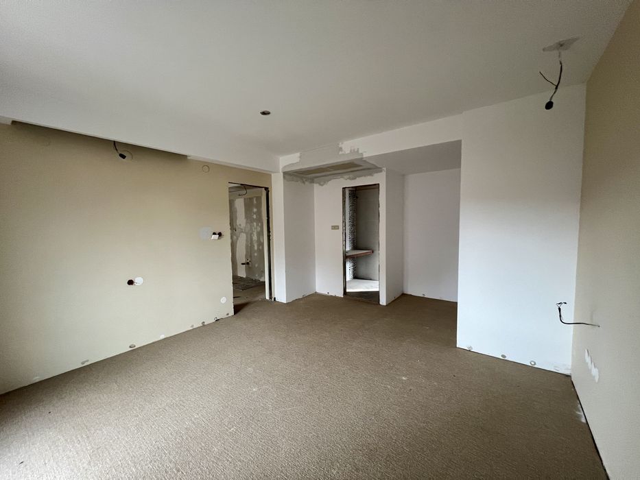 2-стаен апартамент за продажба в жил. сграда с Акт 16 в град Банско