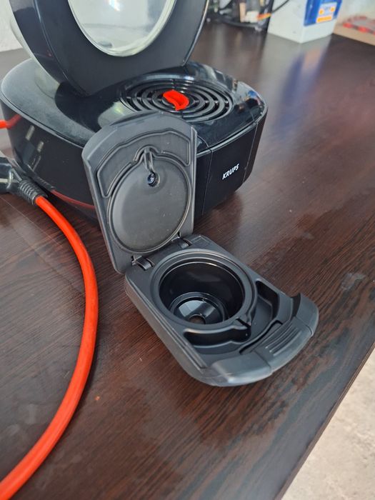 Krups Dolce Gusto кафе машина