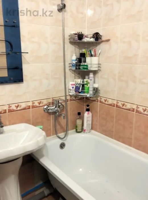 Продам двухкомнатную меновное