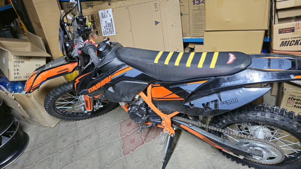 Мотоцикл кросовый