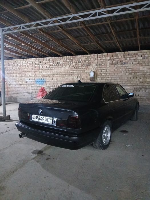 Sotiladi bmw e34