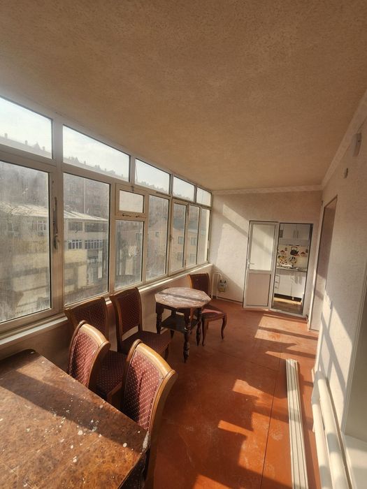 Зудлик билан сотилади 2 хона перд 3 х 4 этаж 77 серия Вокзал узгазоил