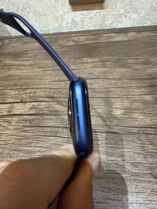 Apple watch 6, 44 mm.