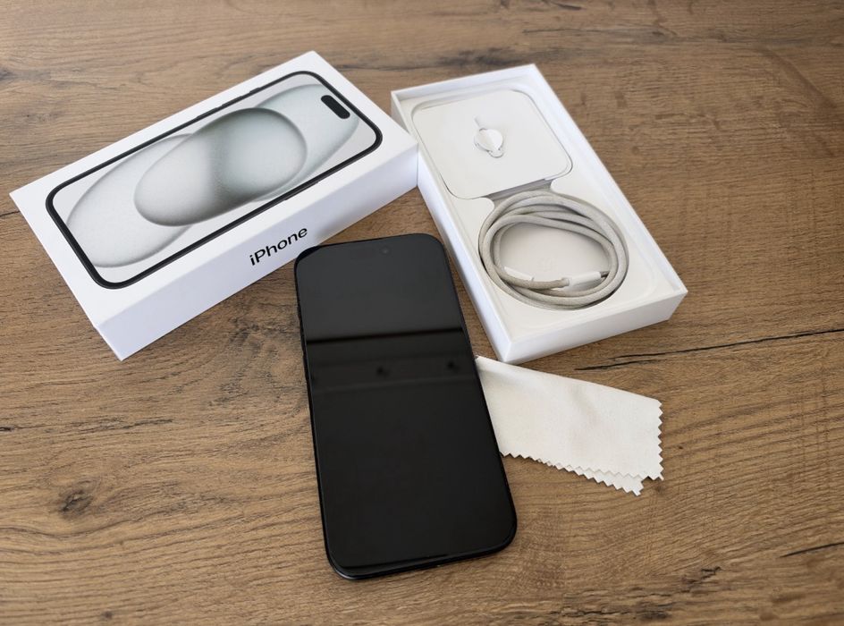 Vand IPhone 15 Black 128 GB {5G}