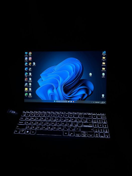 Noutbook Asus Vivobook srochna