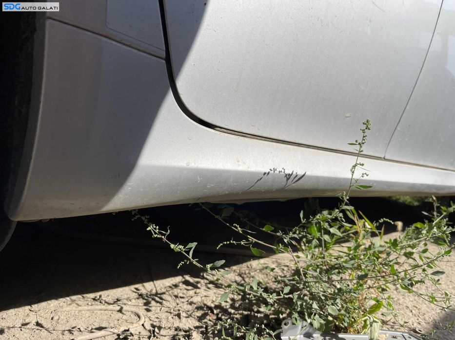 Prag Ornament Plastic Dreapta Lexus XE20 IS IS220 2005 - 2013 Culoare 1G1 [C0720]