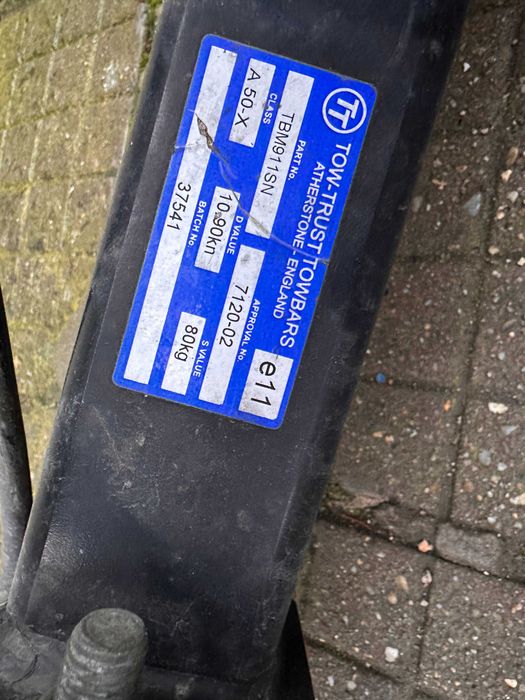 BMW X3 E83 Теглич